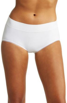 Wacoal Feeling Flexible Briefs in White at Nordstrom, Size Xx-Large
