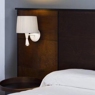 Faro Barcelona Samba Aplique De Pared Con Lector Blanca/encintada Beige 64308-35