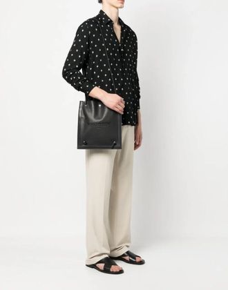 Saint Laurent Womens Universite Logo Flat Crossbody Bag Black > Shoulder