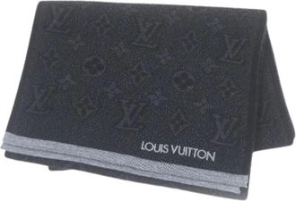 Louis Vuitton Pre-owned Scarves, male, Gray, Size: ONE SIZE Pre-owned My Monogram Eclipse Wool Scarf