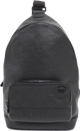Louis Vuitton Black Leather Shoulder Bag (Pre-Owned)