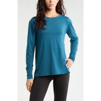 Zella Long Sleeve Split Hem T-Shirt in Teal Seagate at Nordstrom, Size X-Small