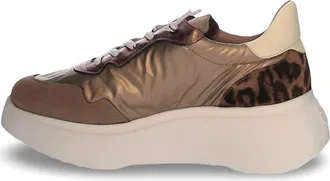 Wonders Womens Trend Sporty-Chic Sneaker In Taupe