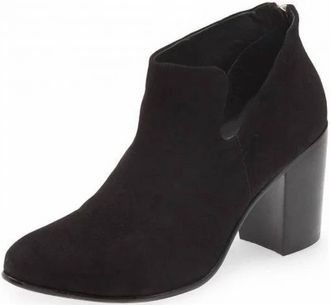 Chocolat Blu Womens Briggs Suede Bootie In Black Suede