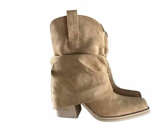 Mi.iM Womens Payton Boot In Apricot