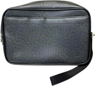Louis Vuitton Pre-owned Clutches, female, Black, Size: ONE SIZE Pre-owned Taiga clutch bag