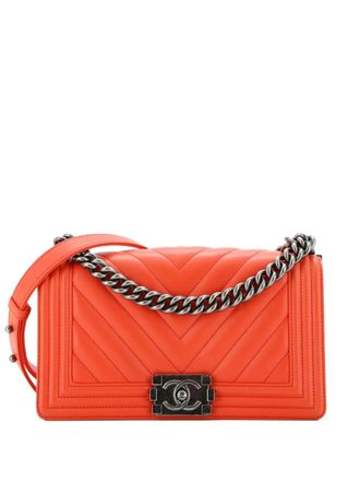 Chanel Boy Flap Bag Chevron Calfskin Old Medium shoulder bag - Rosso