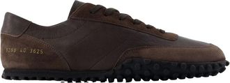 Common Projects Zapatillas Minimal Runner Seventy - Shoes - Hombre - Marr&oacute;n - 45 EU