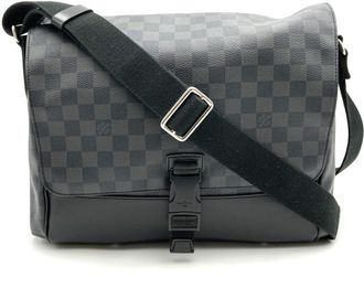 Louis Vuitton Black Damier Graphite Canvas Messenger Bag Shoulder Bag (Pre-Owned)