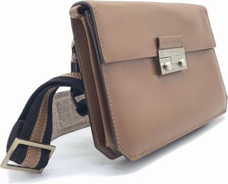 Ferragamo Brown Leather Handbag With Metal Womens Clasp (Pre-Owned)