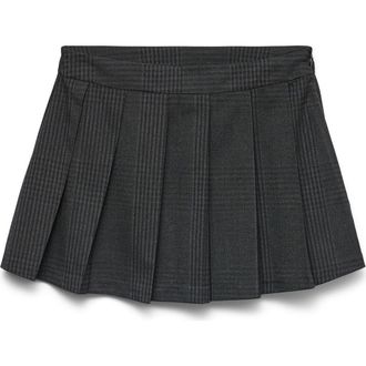 Vero Moda Unna Check Detail Pleated Miniskirt in Black Checks As Cut at Nordstrom Rack, Size Small