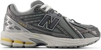 New Balance Kids 1906 Lace in Grey/White Synthetic, size 3.5
