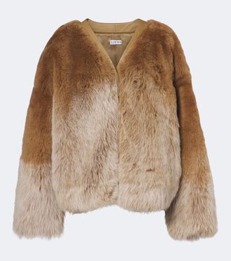 Loewe C&aacute;rdigan de borrego con piel