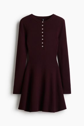 H&M Ausgestelltes Kleid aus Rippstrick - Red