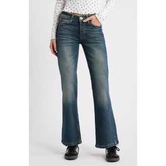 BDG Teo Low Rise Relaxed Bootcut Jeans in Mid Vintage at Nordstrom Rack, Size 30 X 32