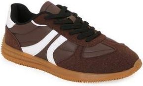 Berness Curve Stripe Sneaker in Brown at Nordstrom Rack, Size 11