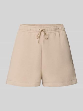 Lacoste Sport Regular Fit Sweatshorts aus Baumwoll-Mix in Beige, Gr&ouml;&szlig;e 34