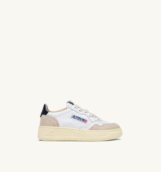 Autry MEDALIST KIDS LOW SNEAKERS IN WHITE AND BLUE SPACE SUEDE