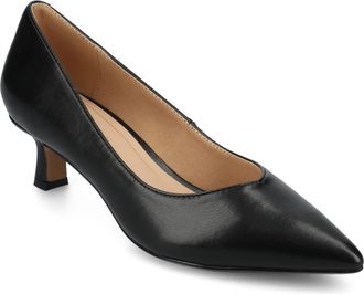 Journee Collection Women & apos;s Pammie Medium and Wide Width Pumps