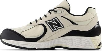 New Balance 2002R Gore-Tex Beige Black M2002RXR