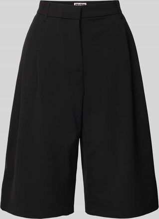 Review Loose Fit Shorts mit Bundfalten in Black, Größe XS