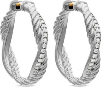 David Yurman Orecchini a cerchio Petite Infinity in argento sterling con diamanti (17,3mm)