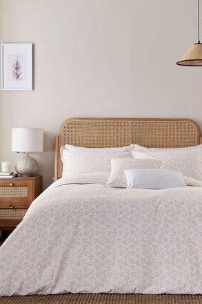 Murmur Mae Cotton Duvet Cover Set in Pink | Size: King