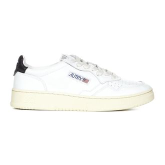 Autry Witte Leren Sneakers Stijlvolle Zwarte Inzet - Heren - Sneakers - Wit - 39 EU - Leer - Schoenen