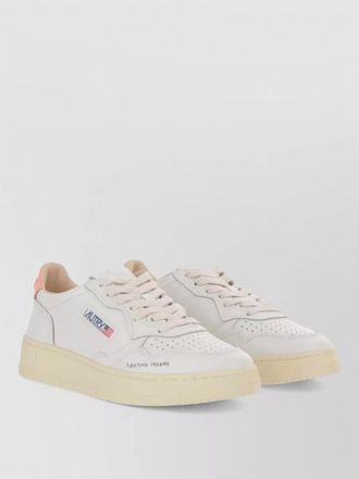 Autry medialist low sneakers leather contrast heel