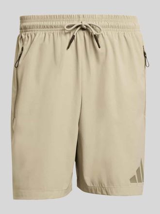 adidas Trainingsshorts mit Logo Print in Khaki, Gr&ouml;&szlig;e XXL