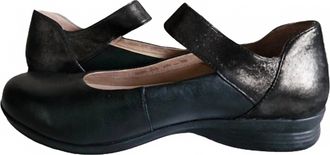 Dansko Womens Audrey Flat Shoes In Black