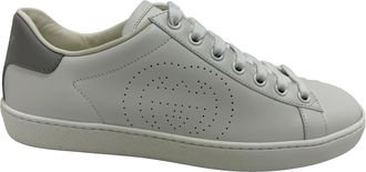 Gucci Gucci Interlocking G Perforated Ace sneakers in wit kalfsleer