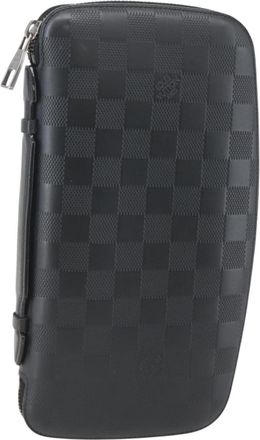 Louis Vuitton Organiser Atholl Leather Black Leather Bag (Pre-Owned)