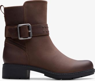 Clarks Hearth Buckle Standard Fit