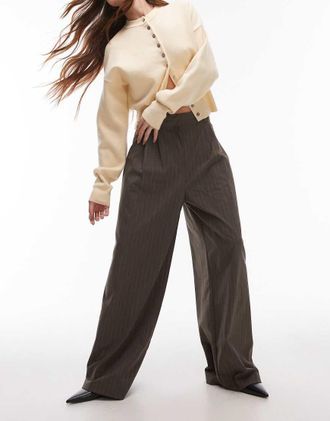 Topshop pleated pants in brown