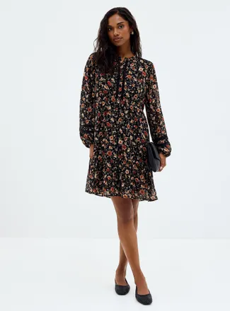 Contemporaine Womens Crocheted trims floral chiffon dress