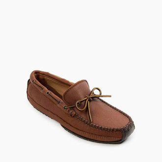 Minnetonka Mens Moonhide Weekender Classic Moccasins In Carmel