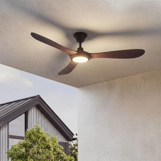 Lucande Ventilador de techo con l&aacute;mpara de pl&aacute;stico marr&oacute;n