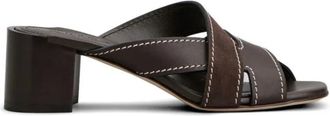Tod's Schoenen, Dames, Bruin, 38 1/2 EU, Leer, Sandalen met gekruiste bandjes van leer en su&egrave;de