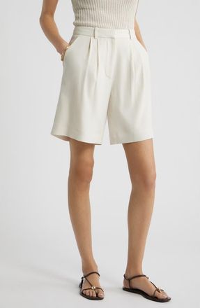 Nordstrom Pleat Front Trouser Shorts in Ivory Birch at Nordstrom, Size 00