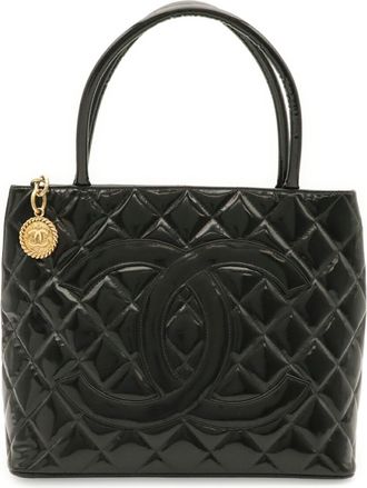 Chanel Matelasse Black Patent Leather Shoulder Bag Tote Bag (Pre-Owned)