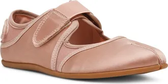 Steve Madden Rapid Mesh Slip-On Sneaker in Blush Satin at Nordstrom, Size 9.5