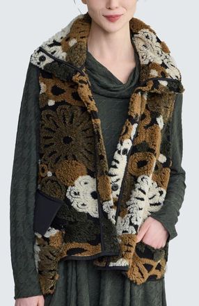 Luukaa D'Celli Eira Textured Vest in Olive at Nordstrom, Size 16