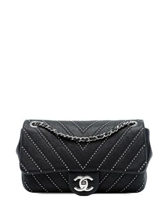 Chanel 2017-2018 kleine crossbodytas met chevron streep van kalfsleer en studs - Zwart