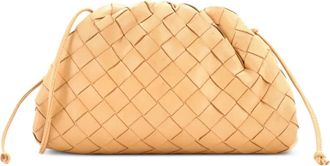 Bottega Veneta The Pouch Intrecciato Nappa Mini crossbodytas - Beige