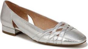Life Stride Carmen Ballet Flat in Silver at Nordstrom Rack, Size 6.5