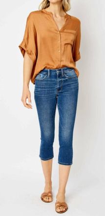 Judy Blue Callie Mid-Rise Capri In Blue