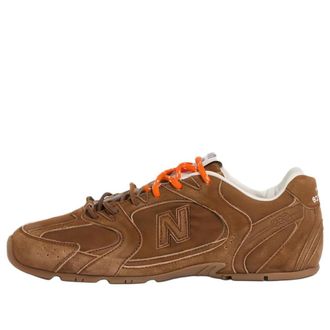 New Balance (WMNS) New Balance x Miu Miu 530 SL Black Patent 5E165E-H27-F0002