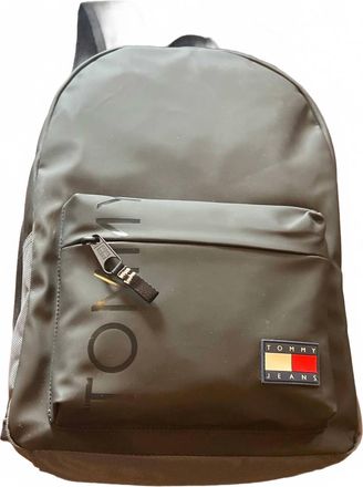 Tommy Hilfiger Unisex Essential Backpack In Black /white