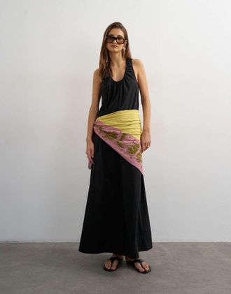Topshop Prendisole lungo in popeline di cotone nero con scollo arricciato